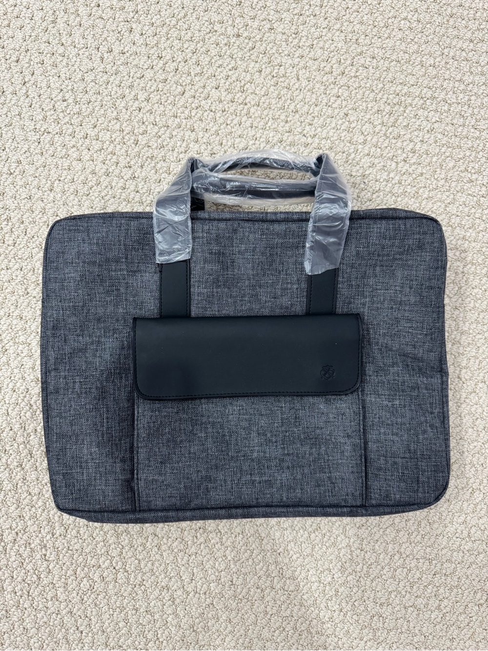 Chivas Black & Grey Laptop Bag – Brand New & Spacious – Fits 18" Laptop - Picture 2 of 12